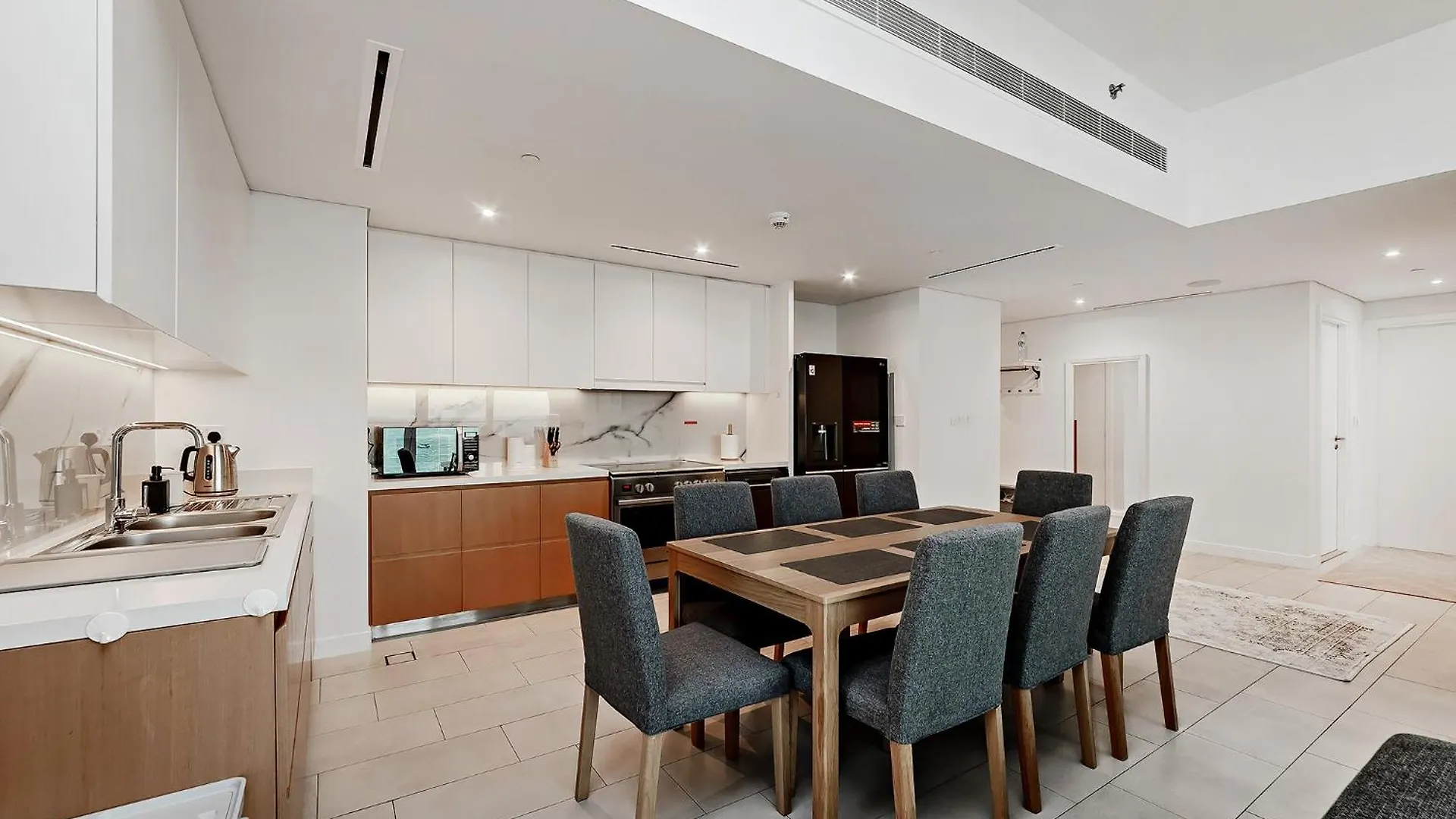 Private Beach La Vie Jbr 2Br Apartments By Stellium Dubai