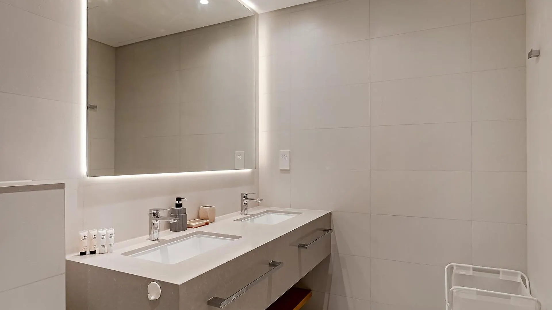 Private Beach La Vie Jbr 2Br Apartments By Stellium Dubai
