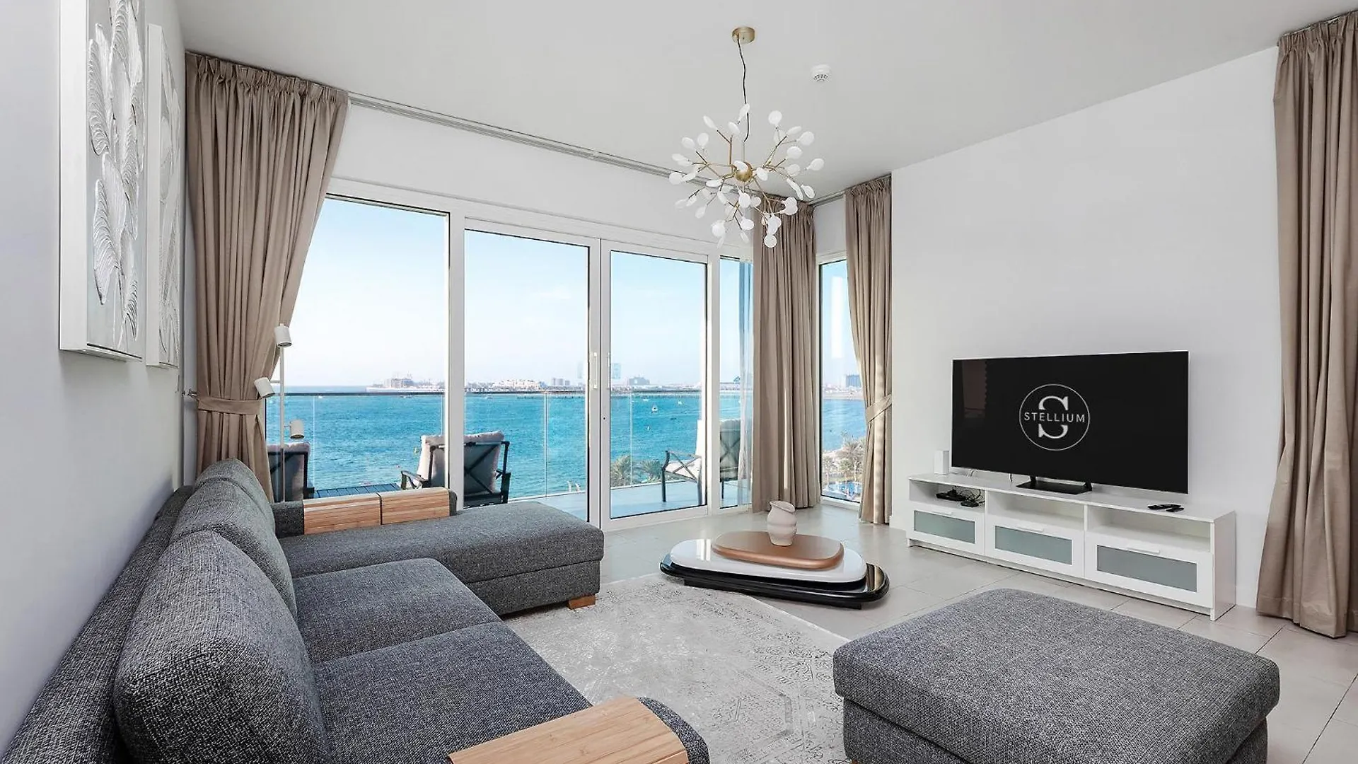 Private Beach La Vie Jbr 2Br Apartments By Stellium Dubai