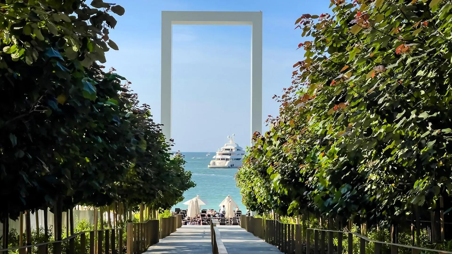 Private Beach La Vie Jbr 2Br Apartments By Stellium Dubai United Arab Emirates