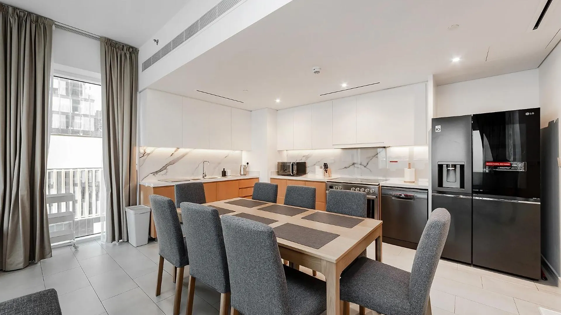 Private Beach La Vie Jbr 2Br Apartments By Stellium Dubai 0*,