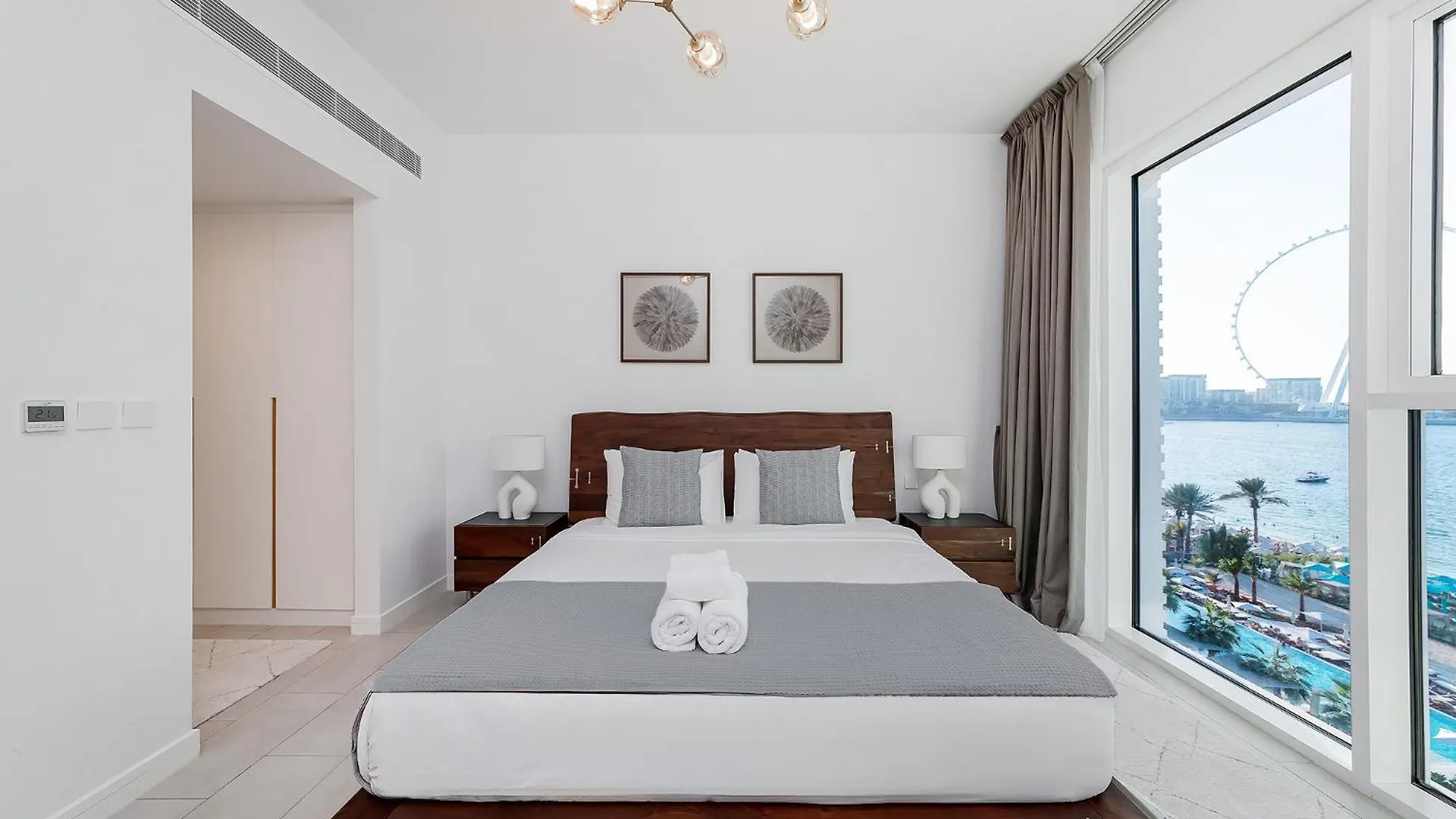 Private Beach La Vie Jbr 2Br Apartments By Stellium Dubai